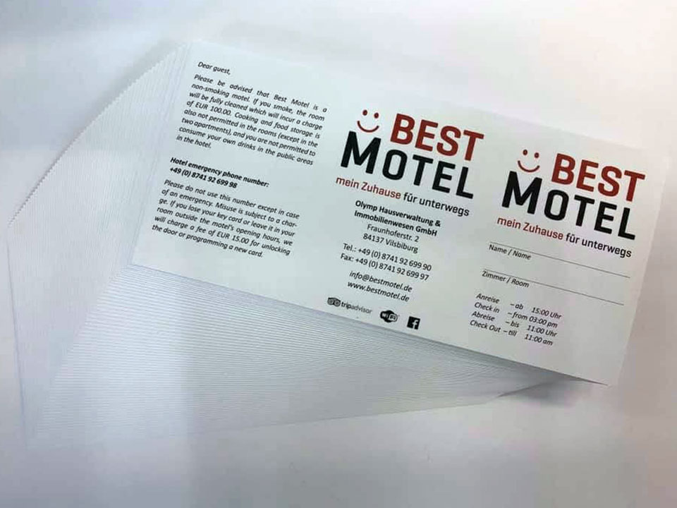 Keycardholder gedruckt, gestanzt und gerillt für Best Motel