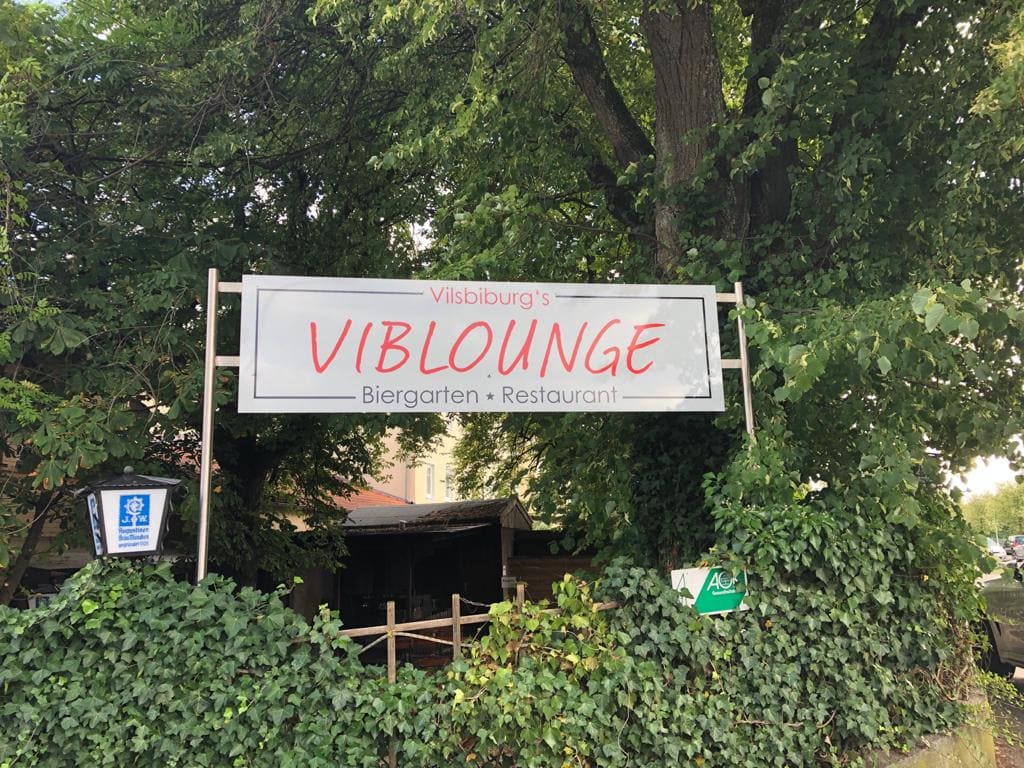 Bandenwerbung VIB Lounge